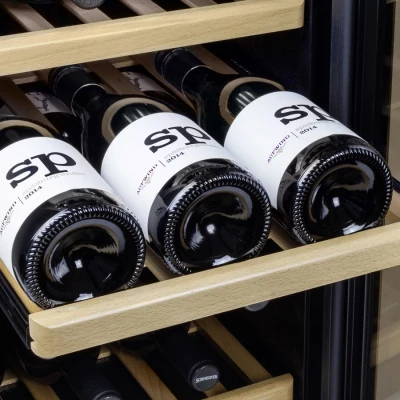 CASO WineComfort 24 Black vinkøleskab fra CASO Design CASO WineComfort 24 Black vinkøleskab fra CASO Design